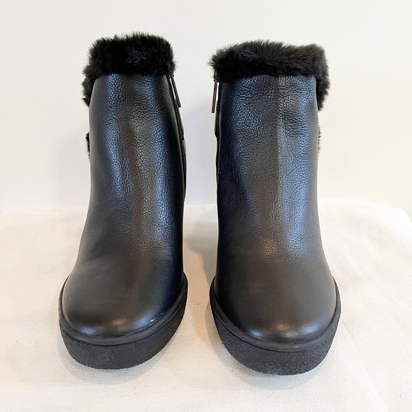 Aquatalia Cameron Black Leather Fur Wedge Ankle Boots Size 7 Women’s - Picture 2 of 15